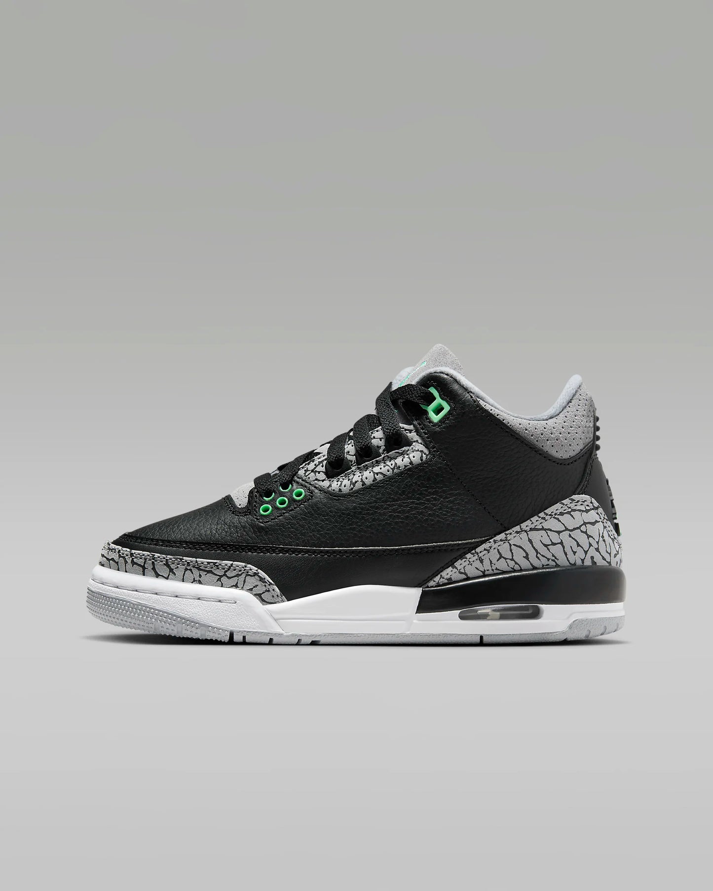 Jordan 3s “GREEN GLOW” Big Kids